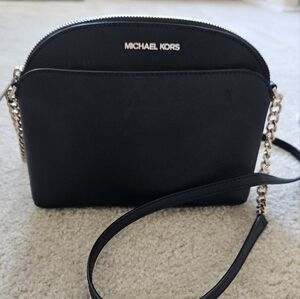 Michael Kors Emmy Crossbody Bag in black saffiano leather